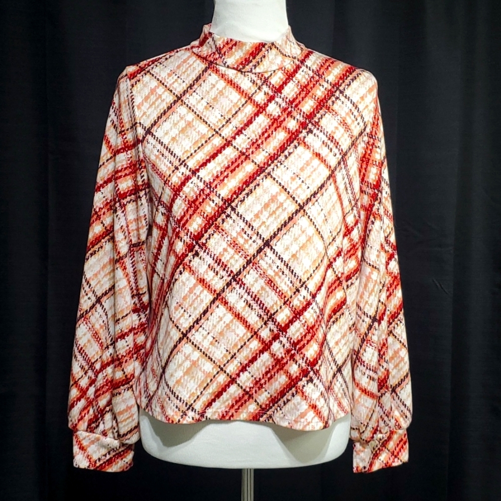 Plaid long sleeve shirt